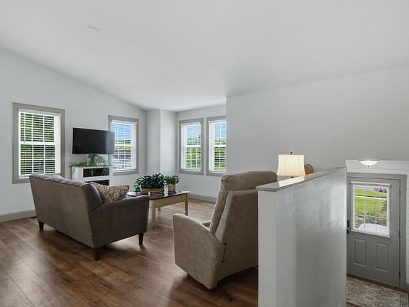 3rd image of 3798 Nicholas Dr