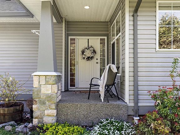 2nd image of 7360 Sunshine Dr #8