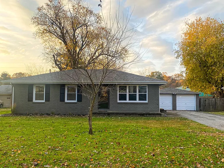 5025 Grandview Dr — Photo 9
