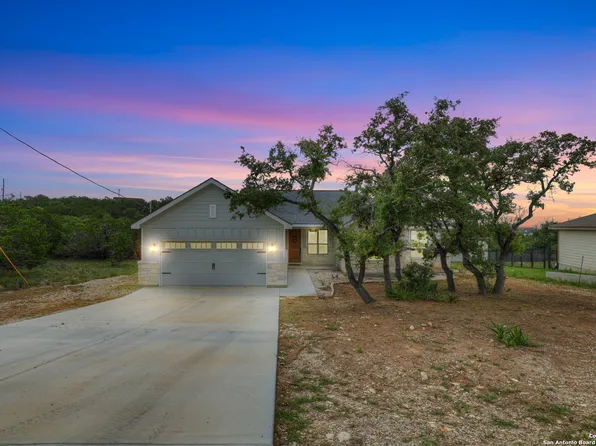 1730 COTTONWOOD RD, Fischer, TX 78623