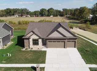 602 Mortar St, Mascoutah, IL 62258