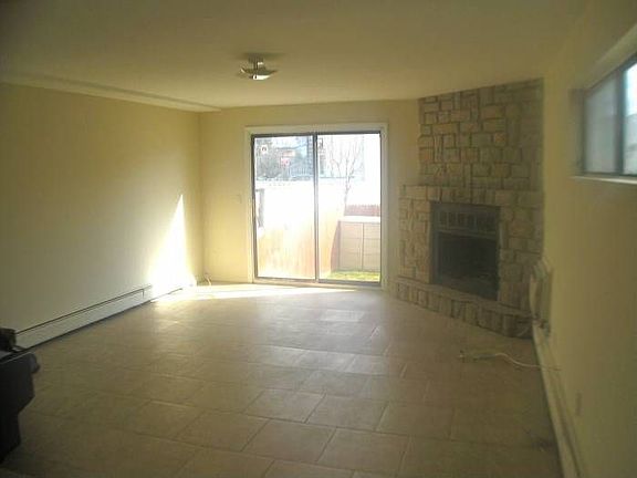 Large Family ROom with Fi