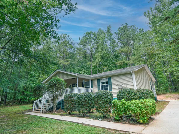 82 Rose Creek Rd, The Rock, GA 30285