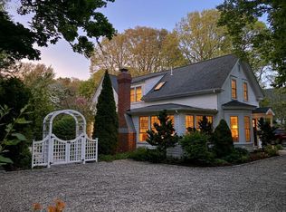 552 Main St, Cotuit, MA 02635