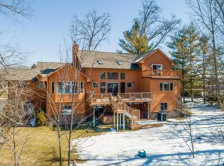 3092 Voorheis Lake Ct, Lake Orion, MI 48360