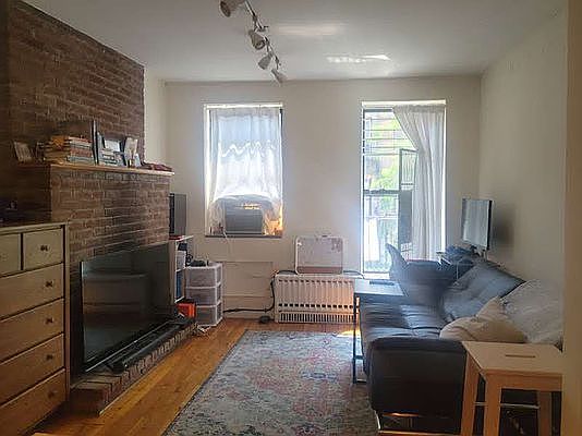 1st image of 255 E 10th St APT 4A