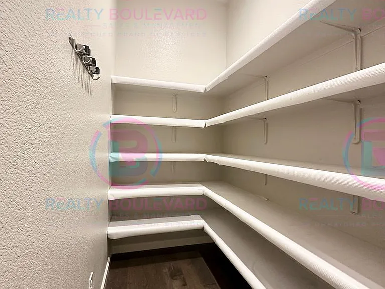 9276 Perceval Way — Photo 8