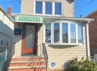 116-35 193rd St, Saint Albans, NY 11412