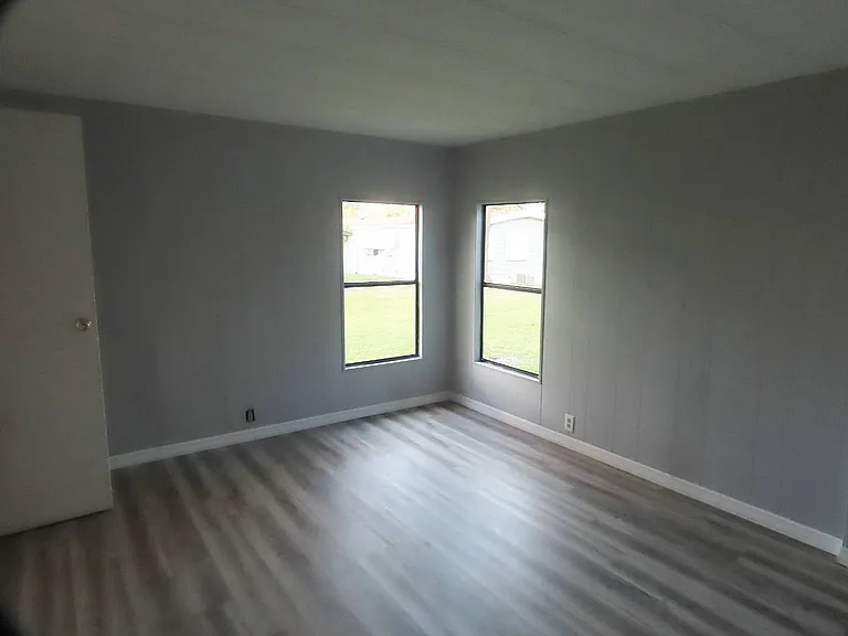 1077 Quail Dr — Photo 12