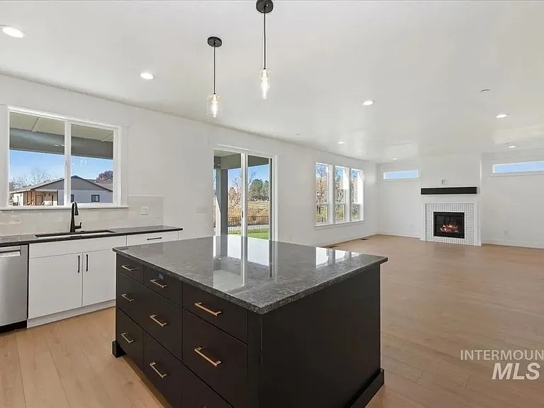 388 Hidden Mill Ct — Photo 8