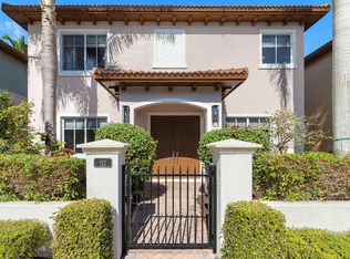 112 NW Gardener St, Boca Raton, FL 33432