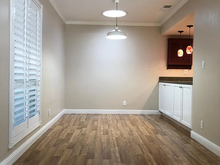 215 Red Oak Dr W #A — Photo 10
