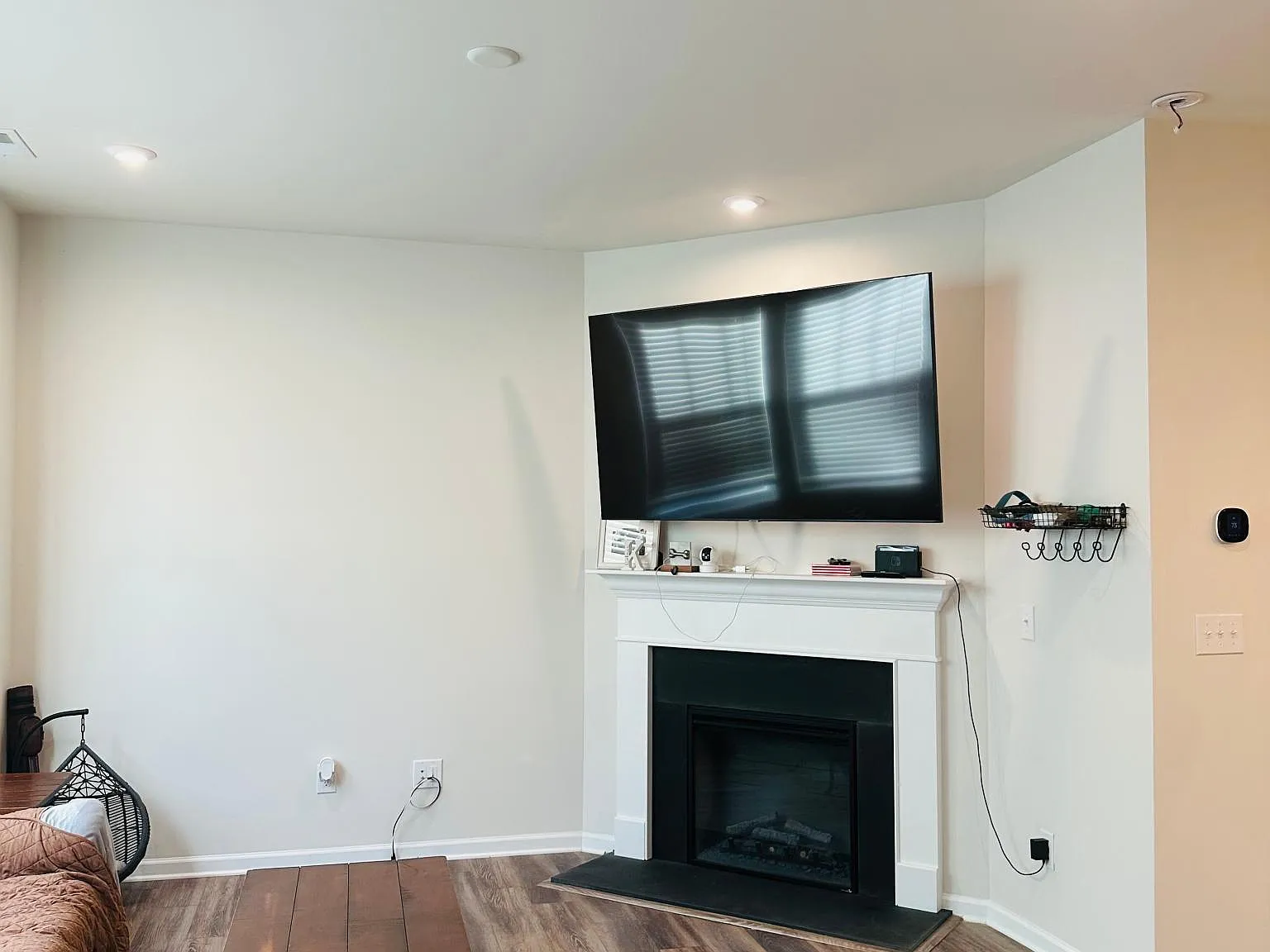 3 bed, 1600 sqft, $2,245 — Photo 2