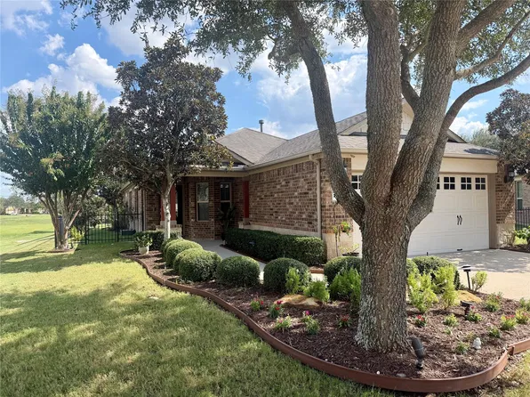 2903 Bur Oak Ct, Richmond, TX 77469