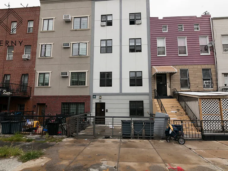 63 Pulaski St #1B — Photo 15