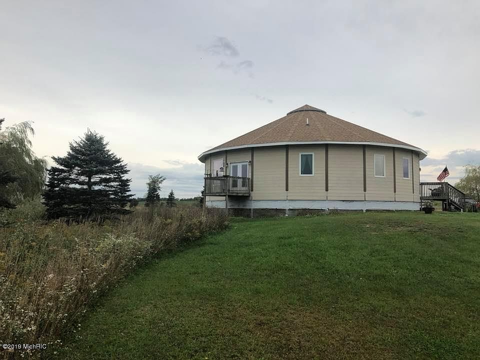 1st image of 2577 N 184th Ave