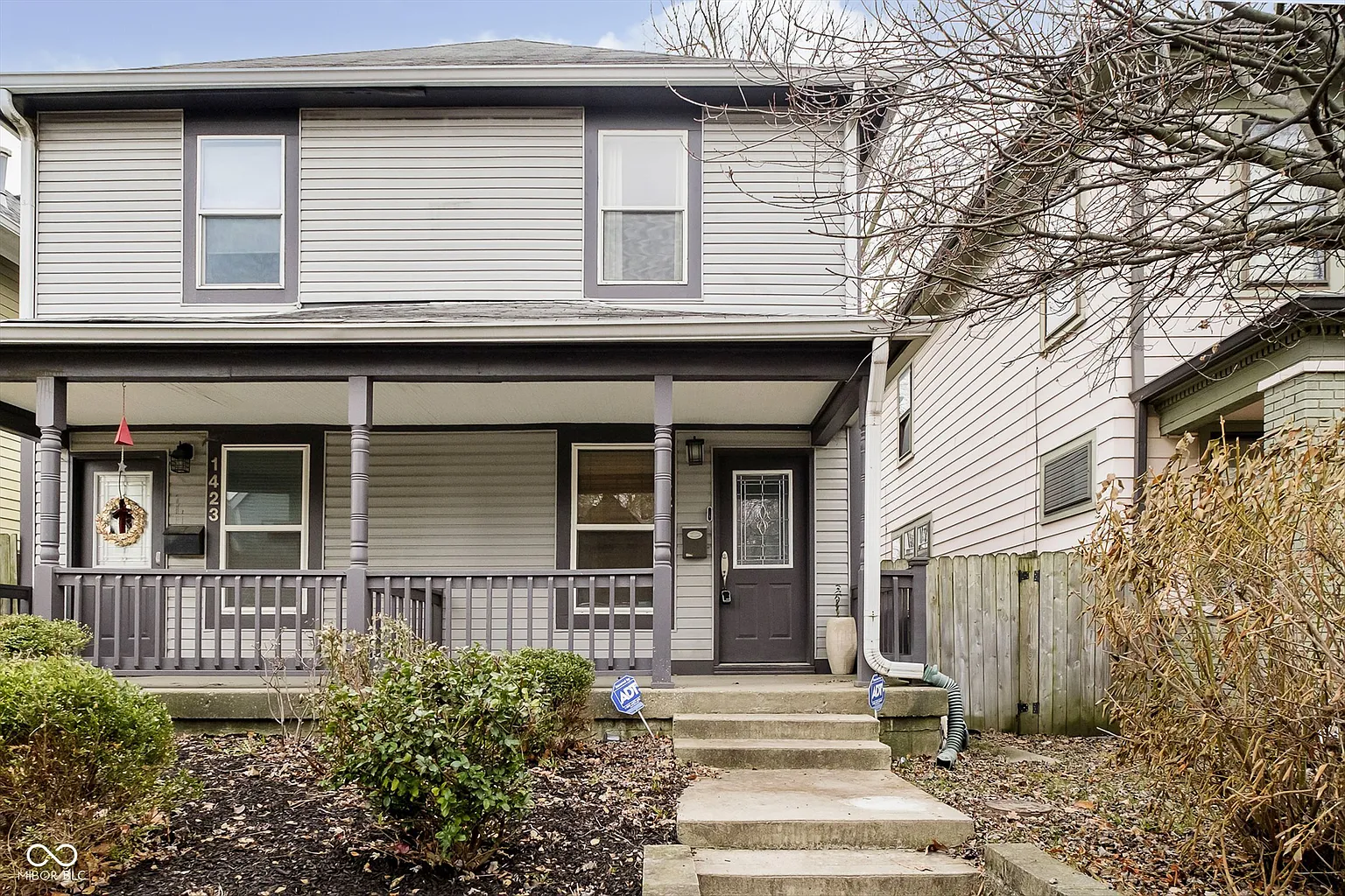 1421 E New York St photo 1