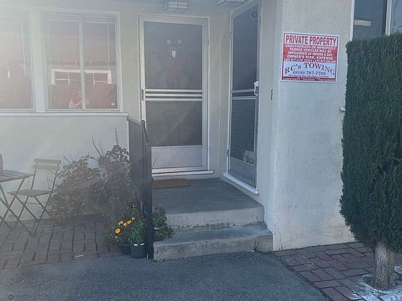 5th image of 5644 Riverton Ave Unit B