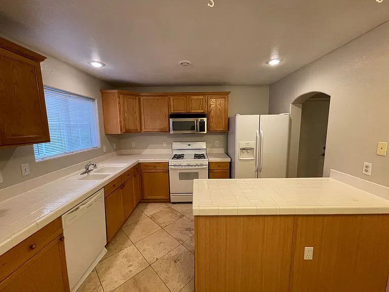 325 Amber Pine St #202 — Photo 17