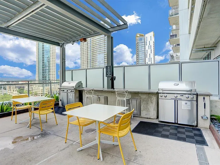 222 West Ave #1007 — Photo 33