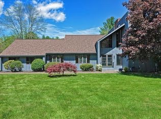 61 Nixon Rd, Framingham, MA 01701