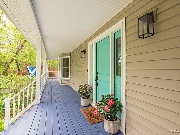 2nd image of 2975 Elioch Manor Dr