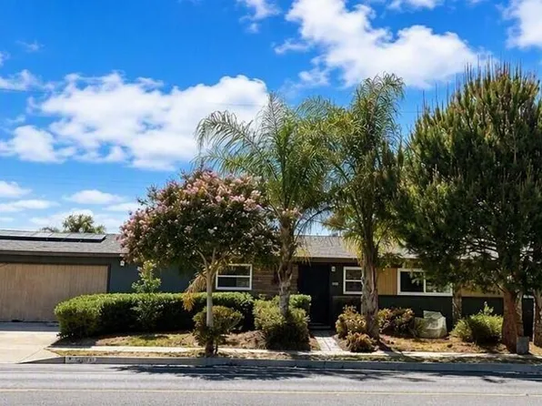 1277 Erringer Rd, Simi Valley, CA 93065