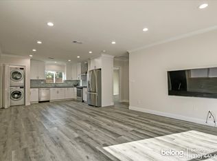 5937 Cantaloupe Ave, Van Nuys, CA 91401