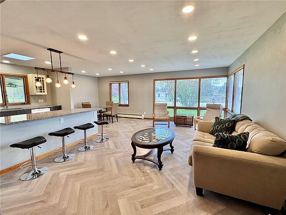 5th image of 5275 Wolf Run Rd
