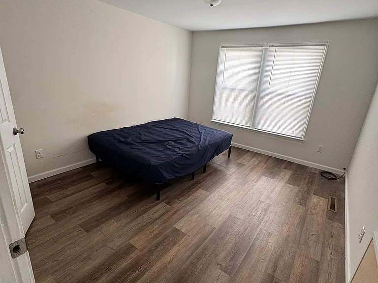 102 Sunview Ave — Photo 11
