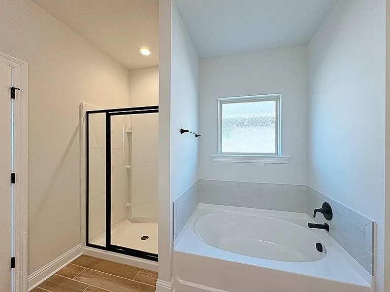 722 Bellegrove Square Ave — Photo 26