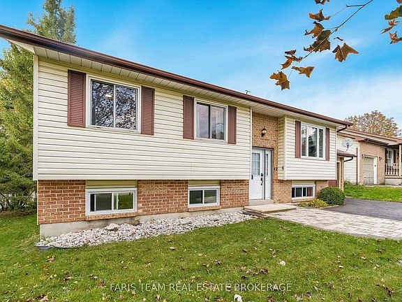 3rd image of 42 Dancy Dr
