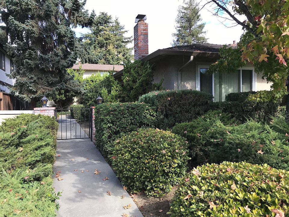 1st image of 3731 Peacock Ct APT 6
