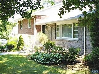 1st image of 211 Christie Hts