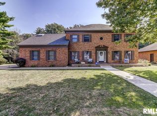 824 Coventry Point, Springfield, IL 62702