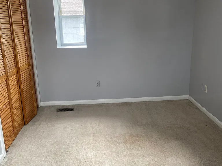 208 Taylor St — Photo 7