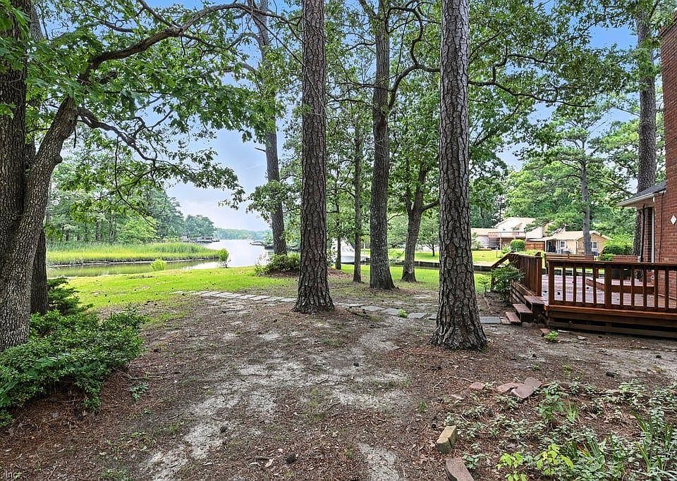 1st image of 225 Betty Ct
