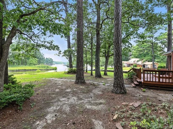 225 Betty Ct, Norfolk, VA 23502
