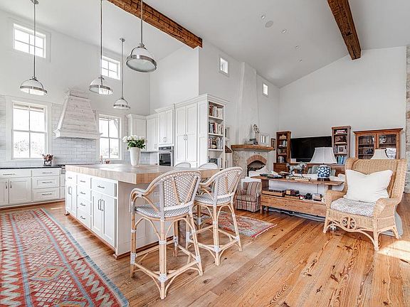 4th image of 146 Metzger Rd