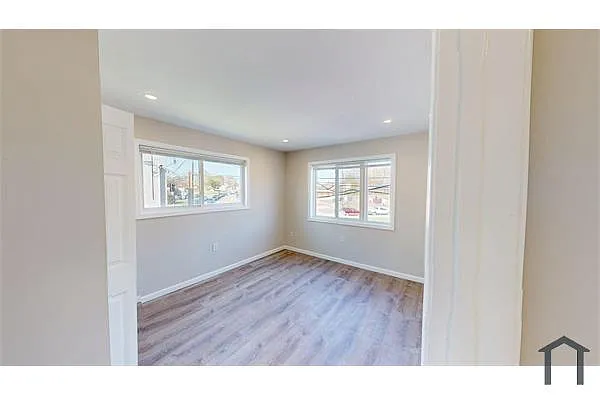 Building Photo - 336 63rd St NE #201