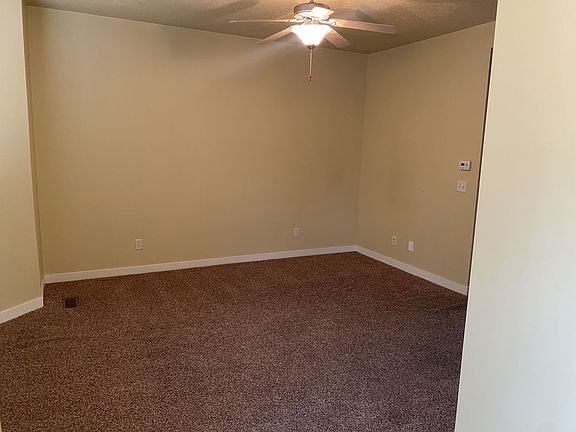 3rd image of 315 E Hidden Garden Ln