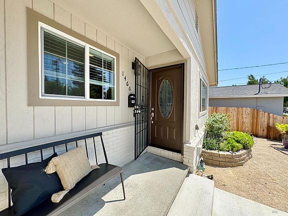 5th image of 1466 Sheridan Drive
