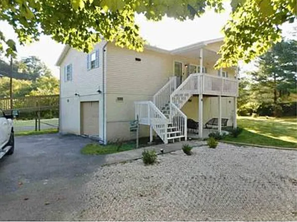 50 Gasoline Aly, Lovely, KY 41231