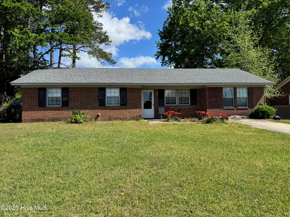 12 Diamond Drive, Castle Hayne, NC 28429
