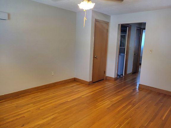 5th image of 383 Central St #2
