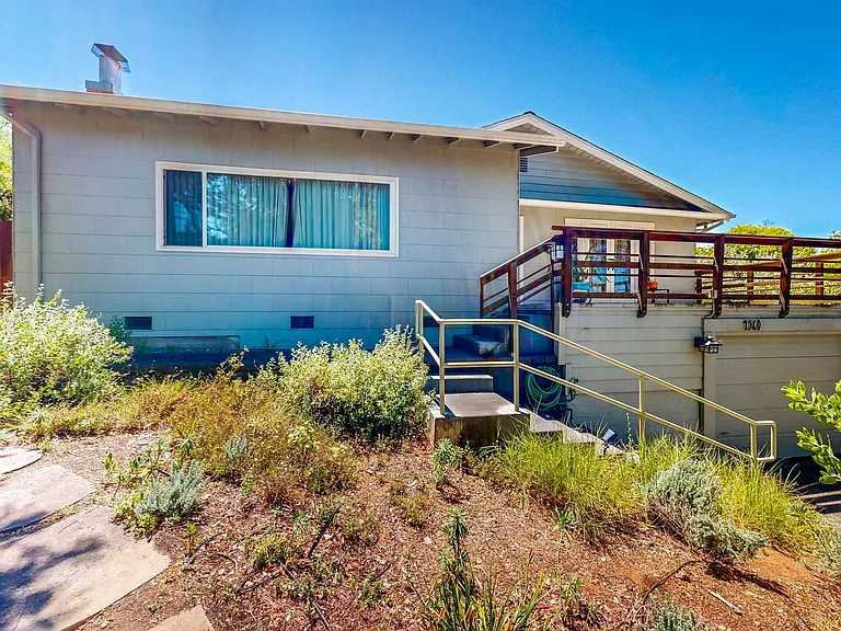 4560 Sullivan Ct — Photo 8
