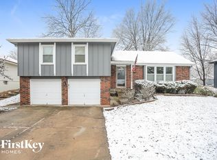 1225 NE 80th Ter, Kansas City, MO 64118