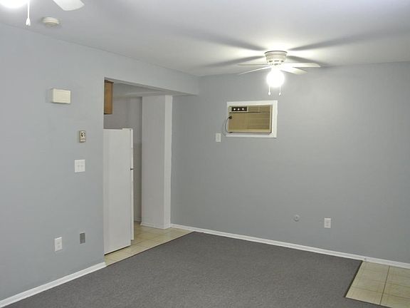 Living Room - photo #3