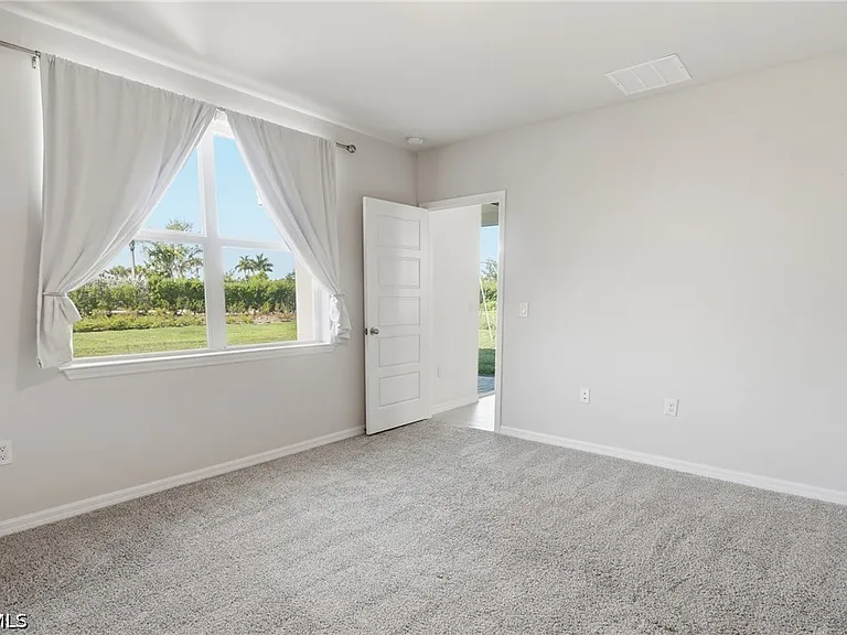 44197 Frontier Dr — Photo 17