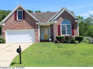 8425 Frenchorn Ln, Fayetteville, NC 28314